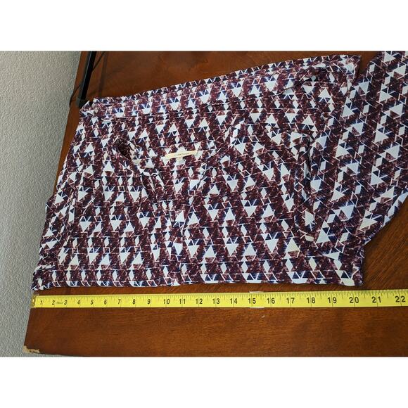 41 Hawthorn Geometric Blouse M Red VNeck Roll Tab Long Sleeves Office Top Career - Picture 6 of 9